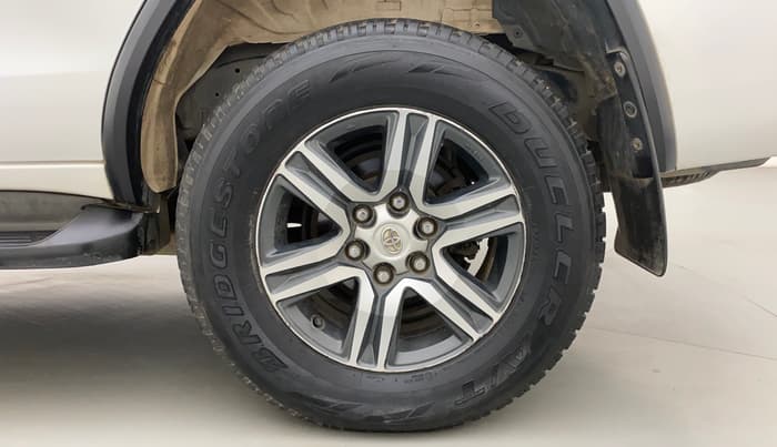 2019 Toyota Fortuner 2.7 4X2 AT, Petrol, Automatic, 46,567 km, Left Rear Wheel