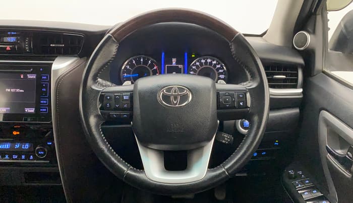 2019 Toyota Fortuner 2.7 4X2 AT, Petrol, Automatic, 46,567 km, Steering Wheel Close Up