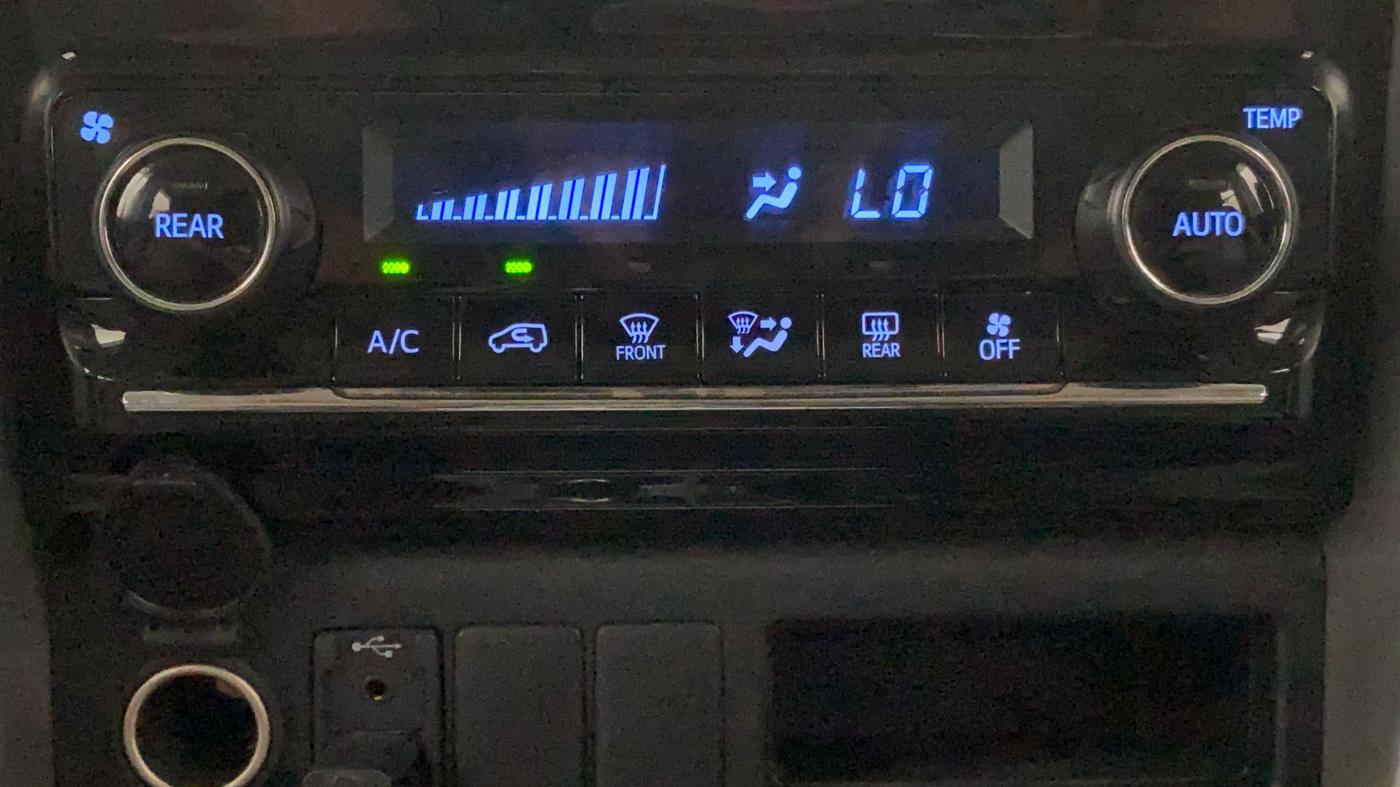 2019 Toyota Fortuner 2.7 4X2 AT, Petrol, Automatic, 46,567 km, Automatic Climate Control