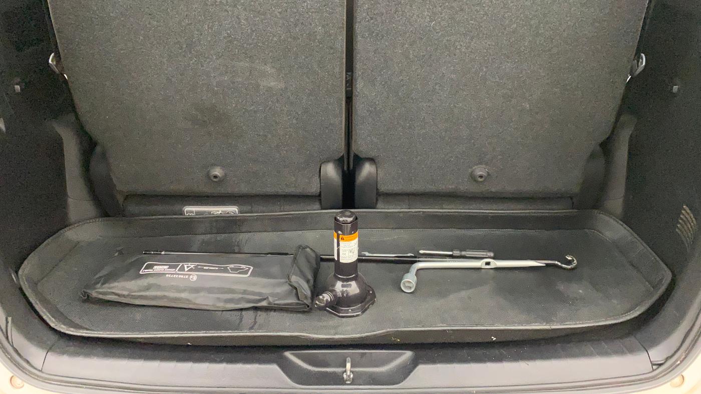 2019 Toyota Fortuner 2.7 4X2 AT, Petrol, Automatic, 46,567 km, Boot Inside