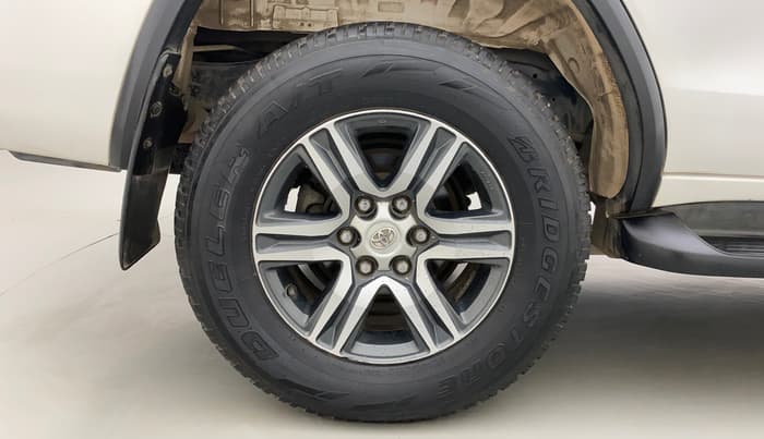 2019 Toyota Fortuner 2.7 4X2 AT, Petrol, Automatic, 46,567 km, Right Rear Wheel