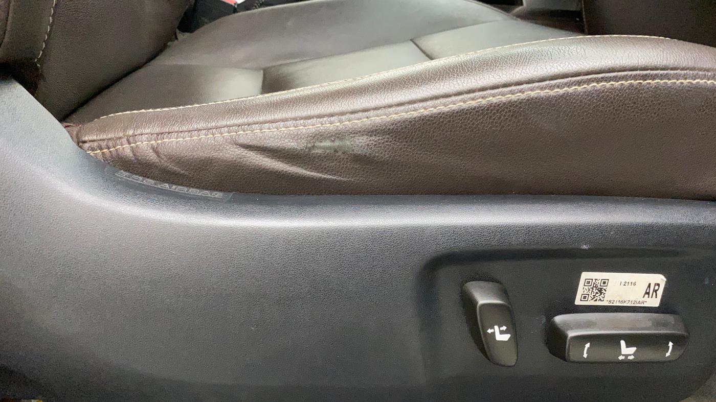 2019 Toyota Fortuner 2.7 4X2 AT, Petrol, Automatic, 46,567 km, Driver Side Adjustment Panel