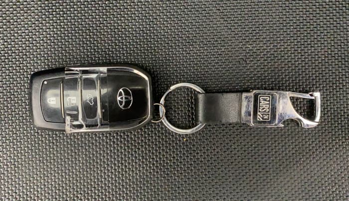 2019 Toyota Fortuner 2.7 4X2 AT, Petrol, Automatic, 46,567 km, Key Close Up