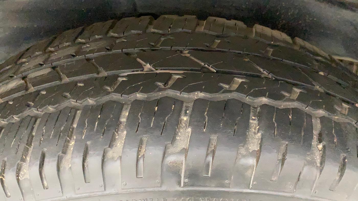 2019 Toyota Fortuner 2.7 4X2 AT, Petrol, Automatic, 46,567 km, Left Rear Tyre Tread