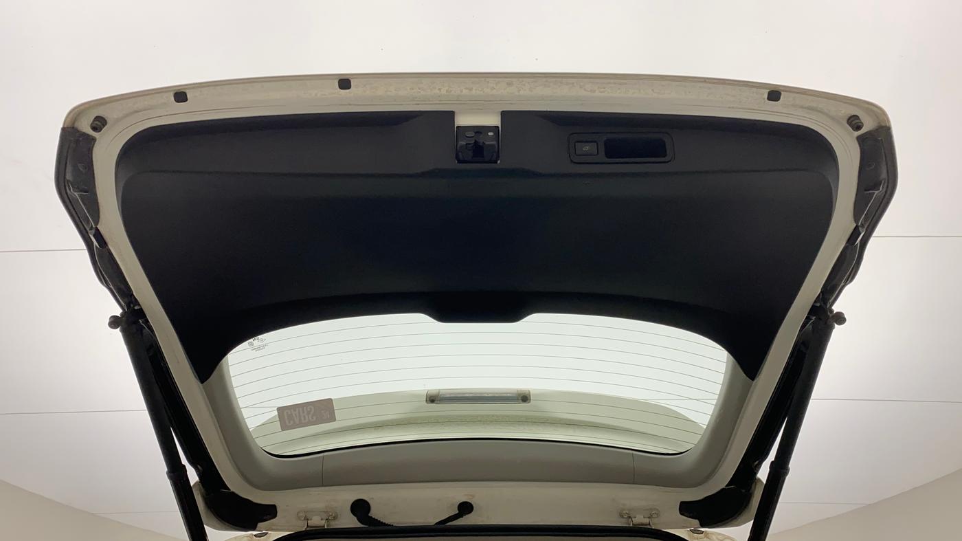 2019 Toyota Fortuner 2.7 4X2 AT, Petrol, Automatic, 46,567 km, Boot Door Open