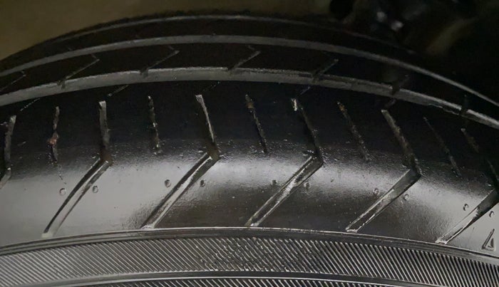 2022 Maruti Celerio ZXI PLUS, Petrol, Manual, 9,649 km, Right Rear Tyre Tread