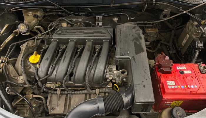 2015 Renault Duster RXE PETROL, Petrol, Manual, 64,306 km, Engine View