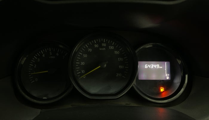 2015 Renault Duster RXE PETROL, Petrol, Manual, 64,306 km, Odometer Image