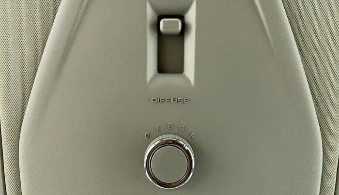 2018 Mahindra MARAZZO M8 7 STR, Diesel, Manual, 7,435 km, Rear AC Temperature Control