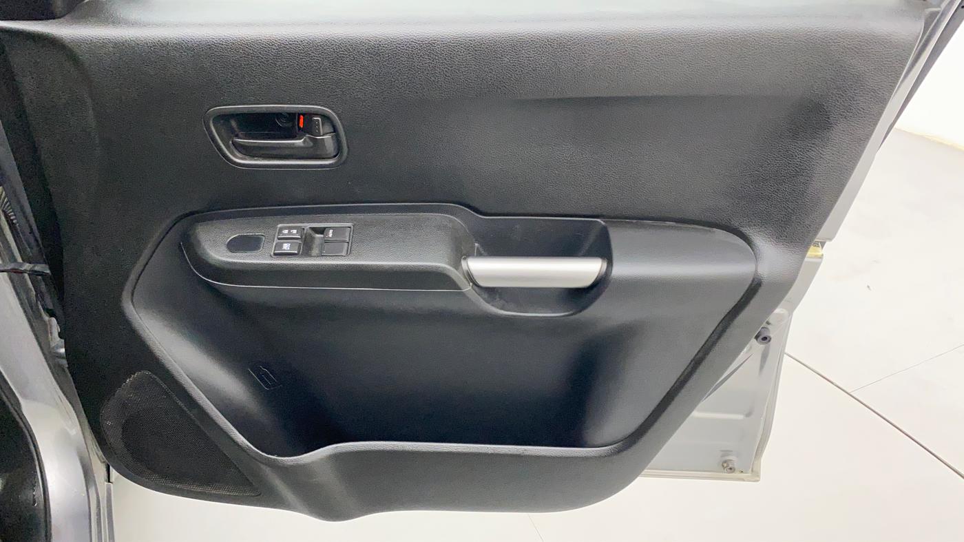 2021 Maruti IGNIS SIGMA 1.2, Petrol, Manual, 12,872 km, Driver Side Door Panels Control
