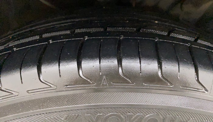 2017 Hyundai Creta 1.6 SX PLUS AUTO PETROL, Petrol, Automatic, 85,652 km, Right Front Tyre Tread