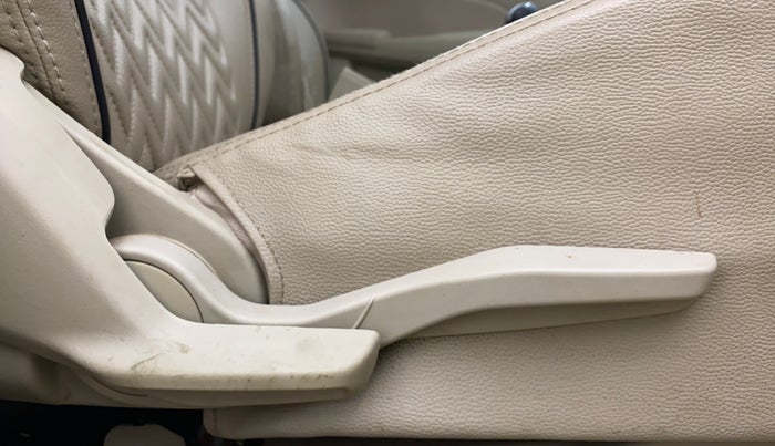 2019 Maruti Dzire VXI, Petrol, Manual, 71,902 km, Driver Side Adjustment Panel