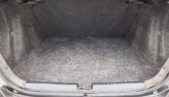 2015 Honda Amaze 1.2L I-VTEC SX, Petrol, Manual, 43,848 km, Boot Inside