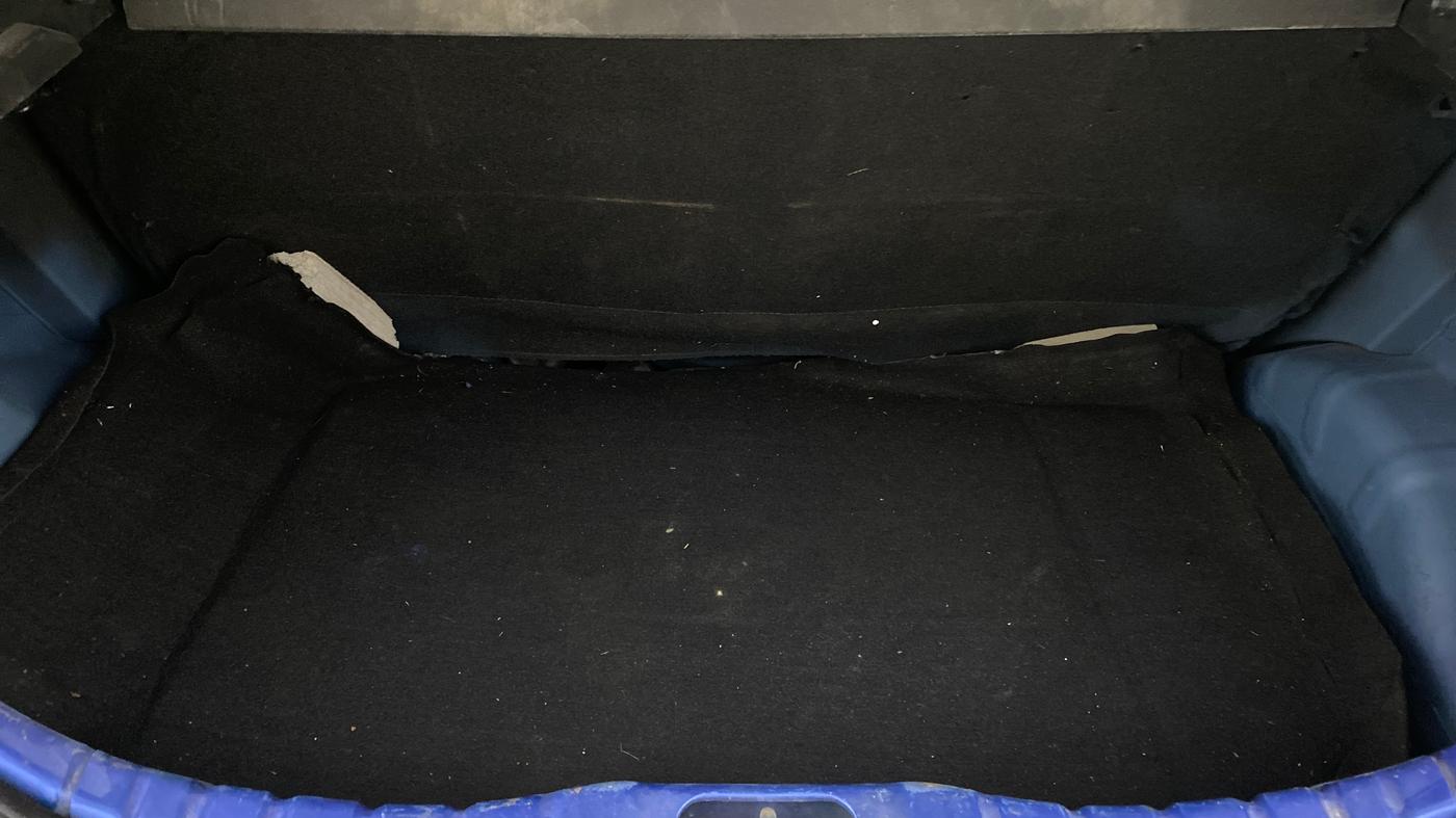 2013 Hyundai Eon MAGNA +, Petrol, Manual, 40,051 km, Boot Inside