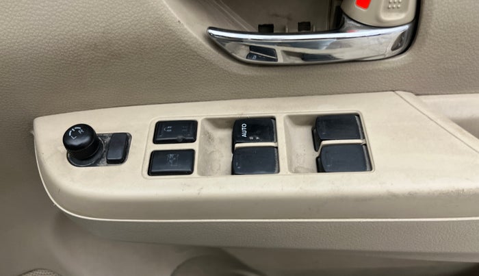 2020 Maruti Ertiga VXI CNG, CNG, Manual, 67,085 km, Driver Side Door Panels Control