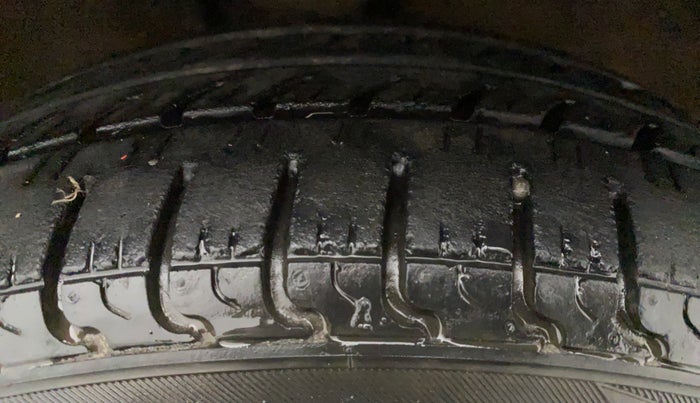 2012 Maruti Alto K10 LXI, Petrol, Manual, 38,768 km, Right Front Tyre Tread