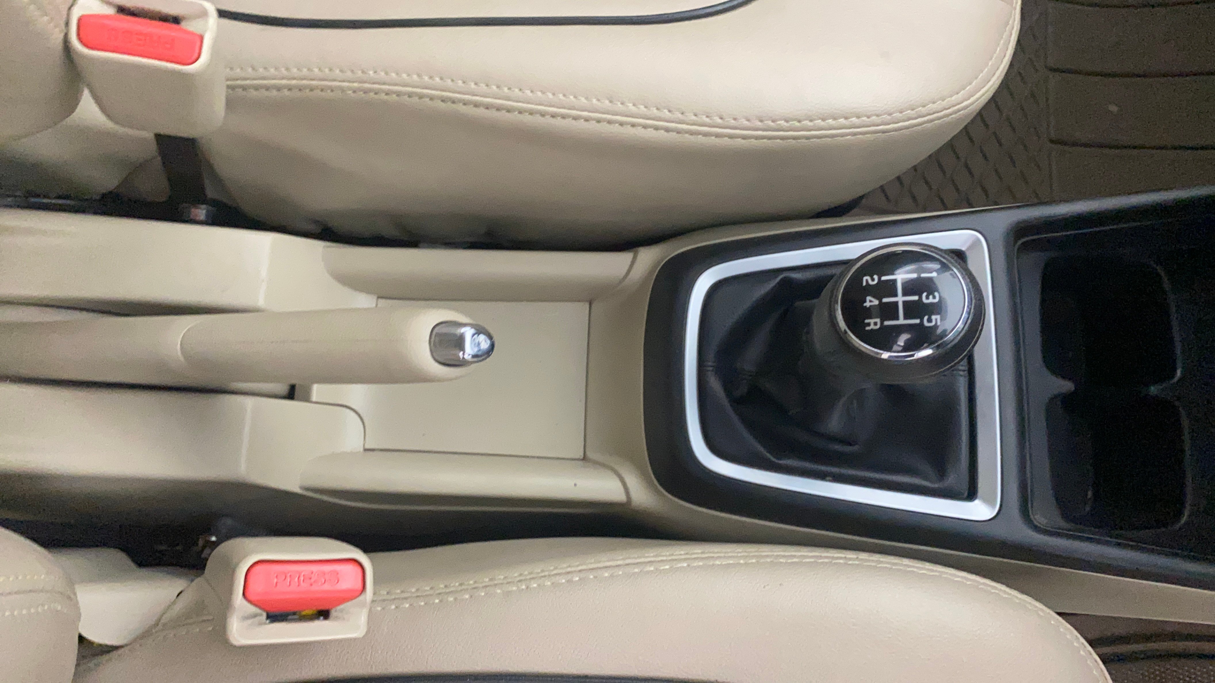 camera-Gear-Lever