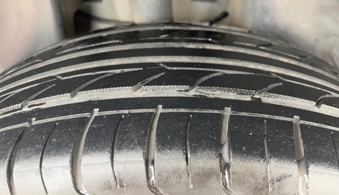 2018 Jeep Compass LIMITED 2.0 DIESEL 4X4, Diesel, Manual, 71,366 km, Right Rear Tyre Tread