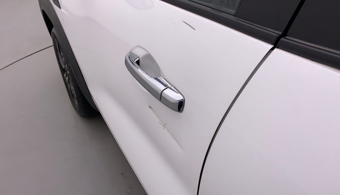 2021 Renault Kiger RXZ CVT 1.0 TURBO, Petrol, Automatic, 9,698 km, Front passenger door - Slightly dented