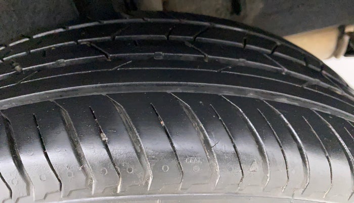 2021 Renault Kiger RXZ CVT 1.0 TURBO, Petrol, Automatic, 9,698 km, Left Rear Tyre Tread