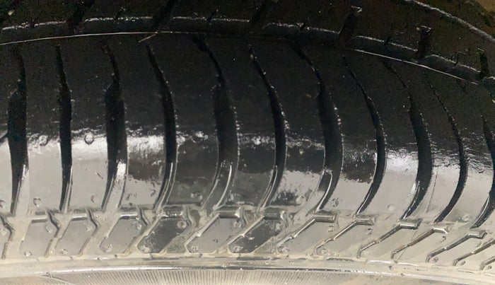 2017 Ford Ecosport TITANIUM 1.5L PETROL AT, Petrol, Automatic, 45,261 km, Right Rear Tyre Tread