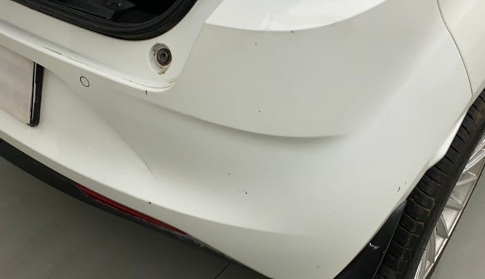 2021 Tata ALTROZ XE DIESEL, Diesel, Manual, 14,640 km, Rear bumper - Paint is slightly damaged