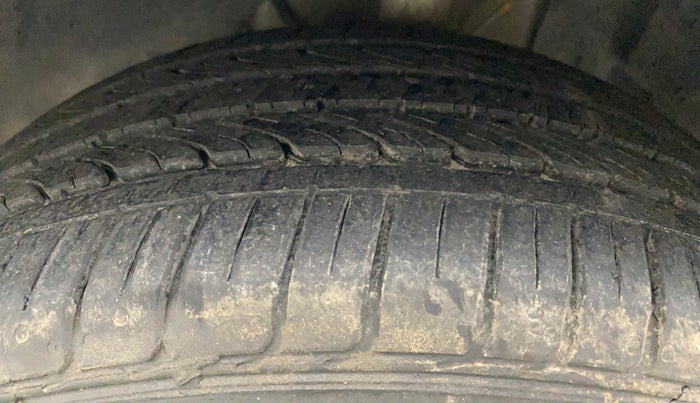 2021 Tata ALTROZ XE DIESEL, Diesel, Manual, 14,640 km, Left Front Tyre Tread