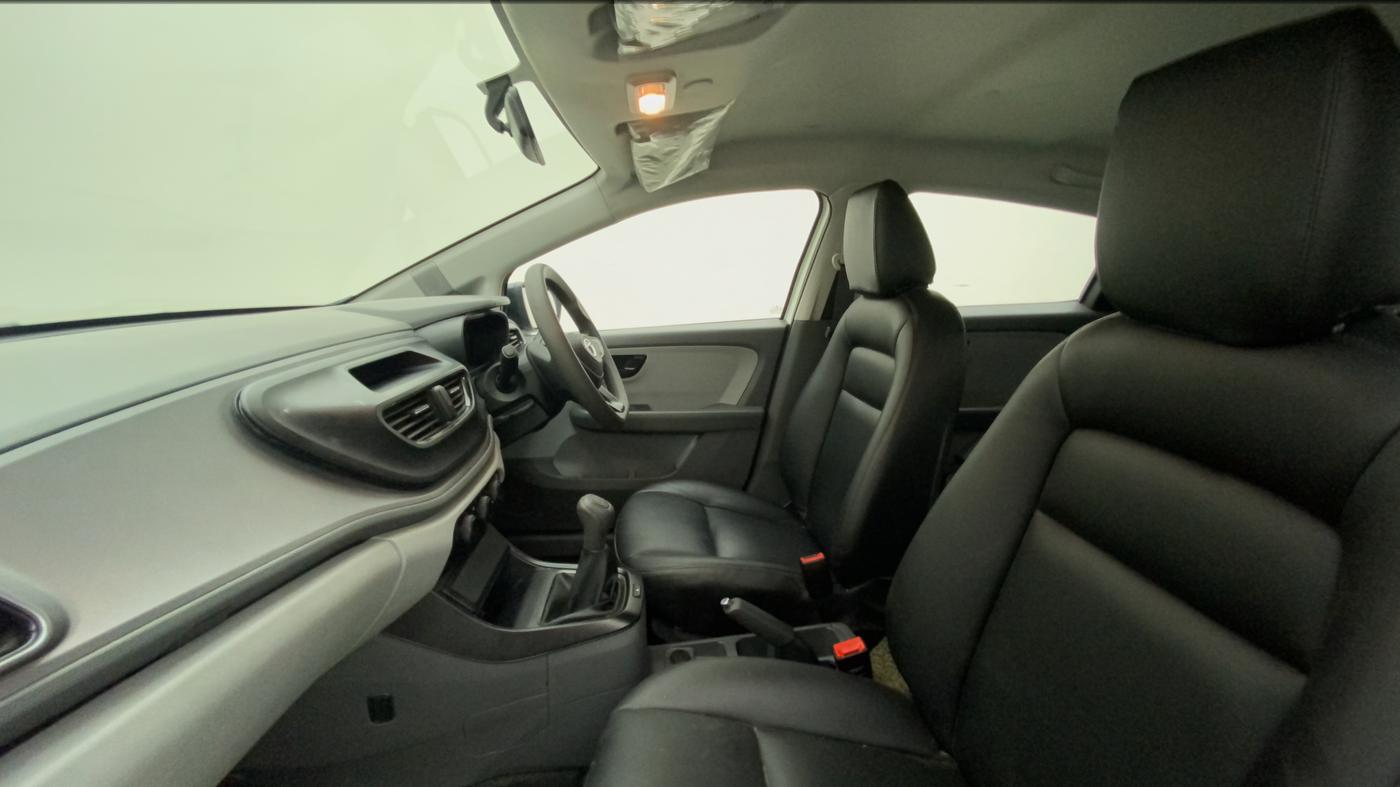 2021 Tata ALTROZ XE DIESEL, Diesel, Manual, 14,640 km, Right Side Front Door Cabin
