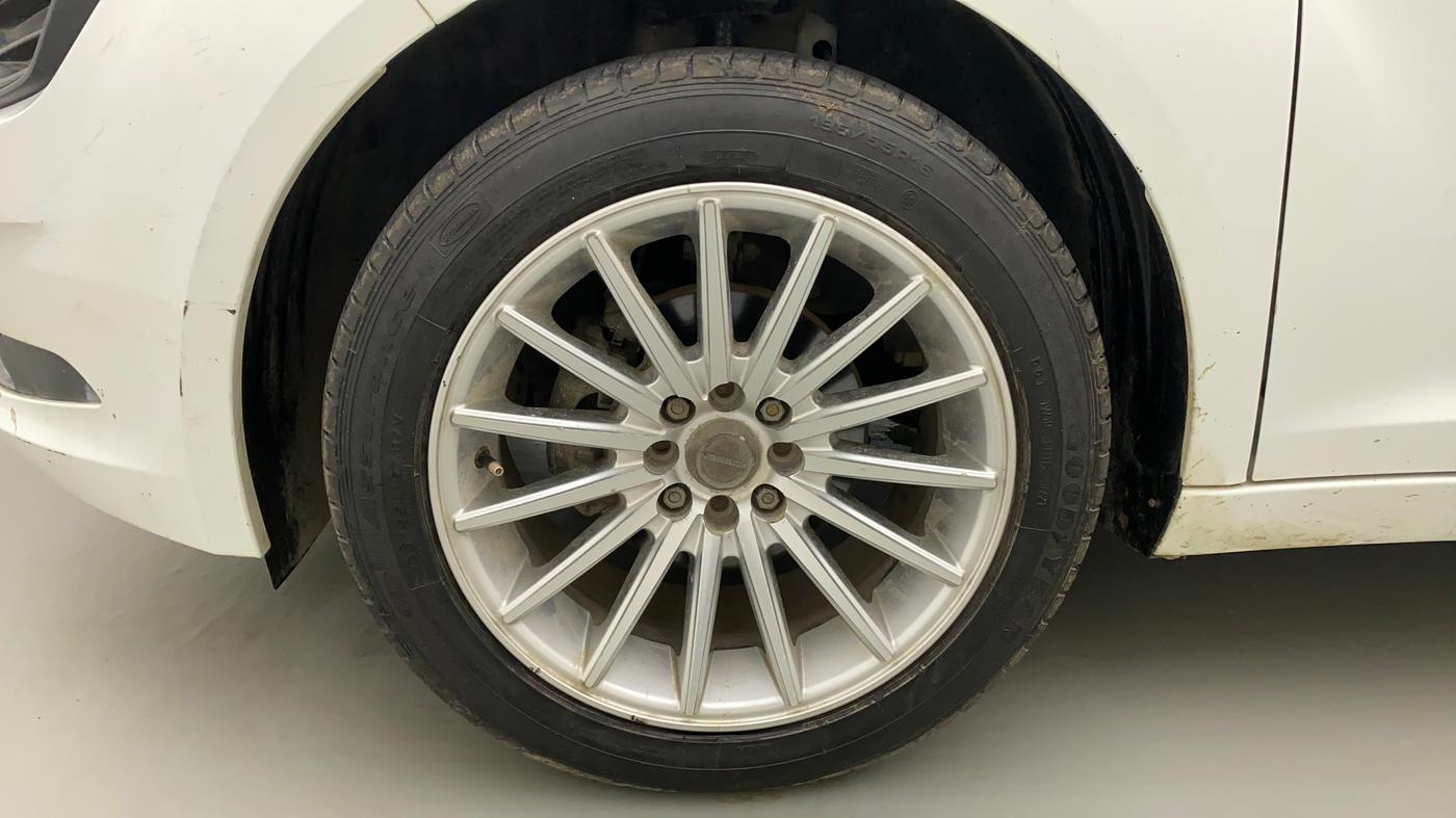 2021 Tata ALTROZ XE DIESEL, Diesel, Manual, 14,640 km, Left Front Wheel