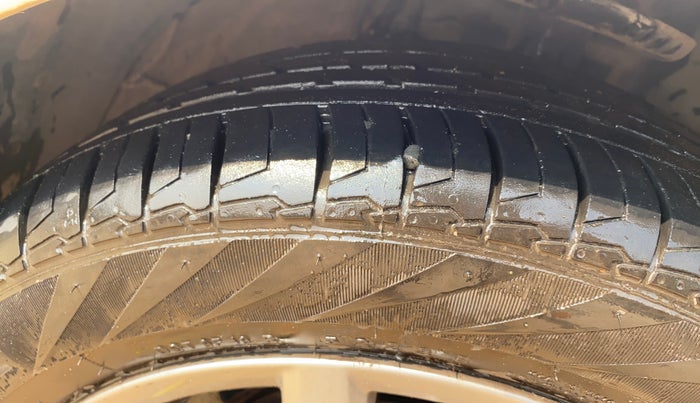 2020 Volkswagen Polo 1.0 GT TSI AT, Petrol, Automatic, 53,706 km, Right Front Tyre Tread