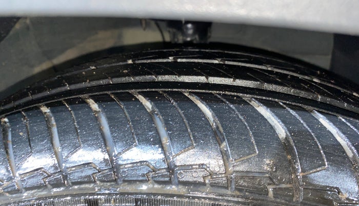 2025 Hyundai EXTER SX(O), Petrol, Manual, 6,040 km, Right Front Tyre Tread