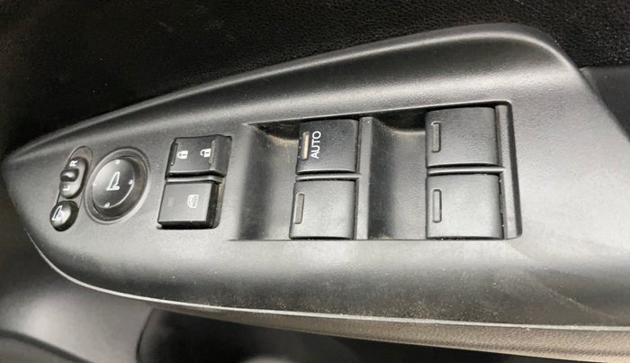 2021 Honda WR-V 1.2L I-VTEC VX MT, Petrol, Manual, 79,863 km, Driver Side Door Panels Control