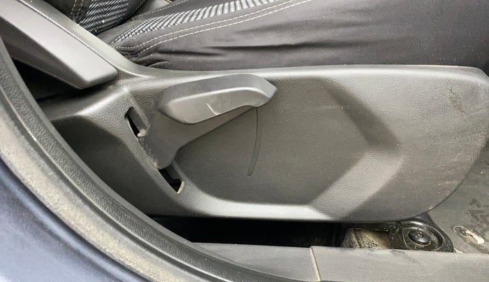 2019 Ford New Figo TITANIUM 1.2 PETROL MT, Petrol, Manual, 75,271 km, Driver Side Adjustment Panel