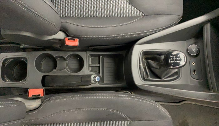 2019 Ford New Figo TITANIUM 1.2 PETROL MT, Petrol, Manual, 75,271 km, Gear Lever