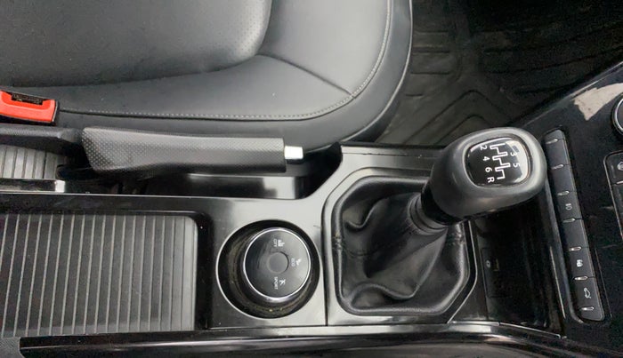 2021 Tata NEXON XZ PLUS PETROL DARK EDITION, Petrol, Manual, 64,254 km, Gear Lever