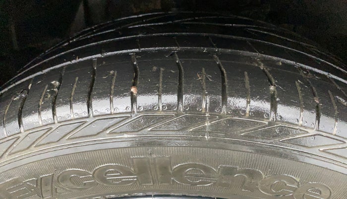 2021 Tata NEXON XZ PLUS PETROL DARK EDITION, Petrol, Manual, 64,254 km, Right Front Tyre Tread