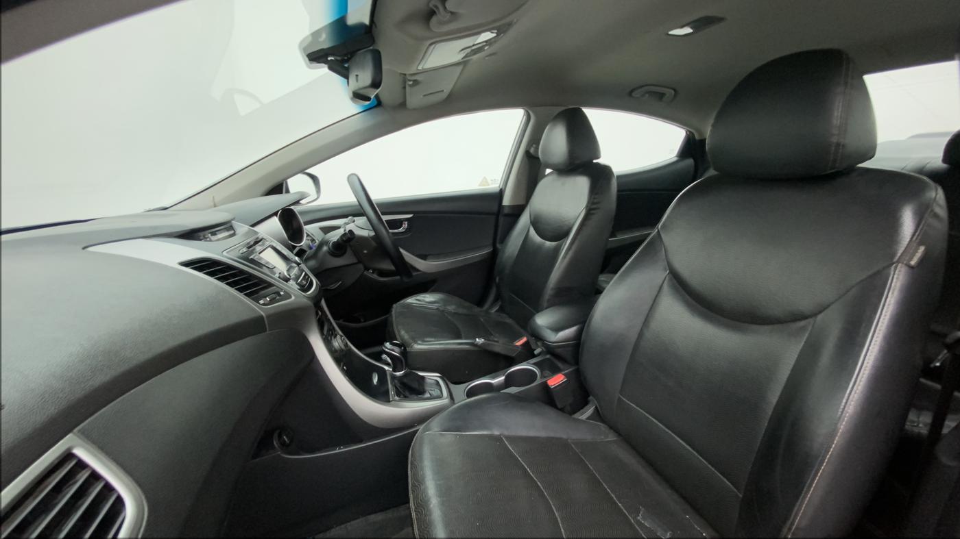 2015 Hyundai New Elantra 1.6 SX AT DIESEL, Diesel, Automatic, 1,07,335 km, Right Side Front Door Cabin