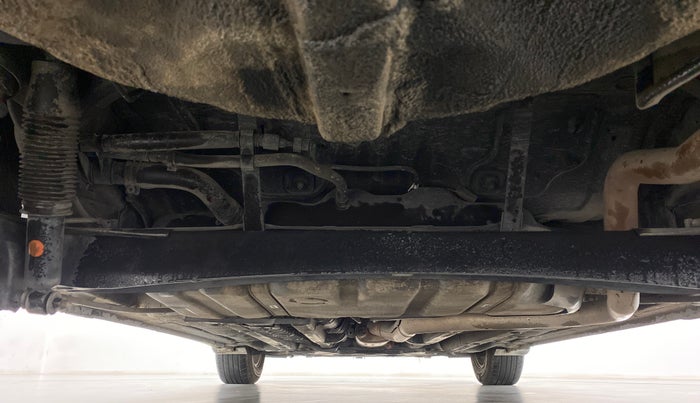 2015 Hyundai New Elantra 1.6 SX AT DIESEL, Diesel, Automatic, 1,07,335 km, Rear Underbody