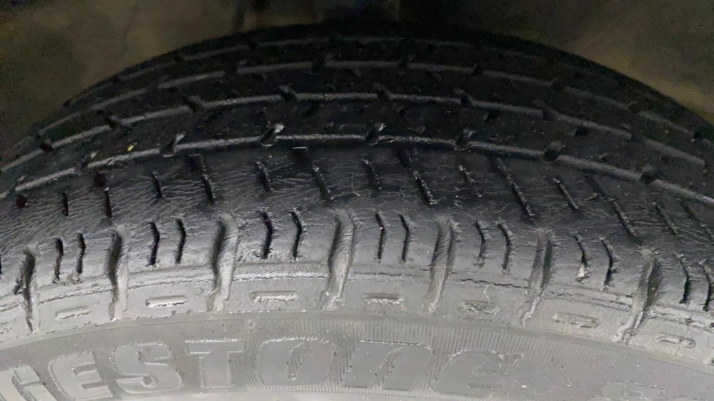 2015 Maruti Alto K10 VXI, Petrol, Manual, 70,158 km, Right Front Tyre Tread