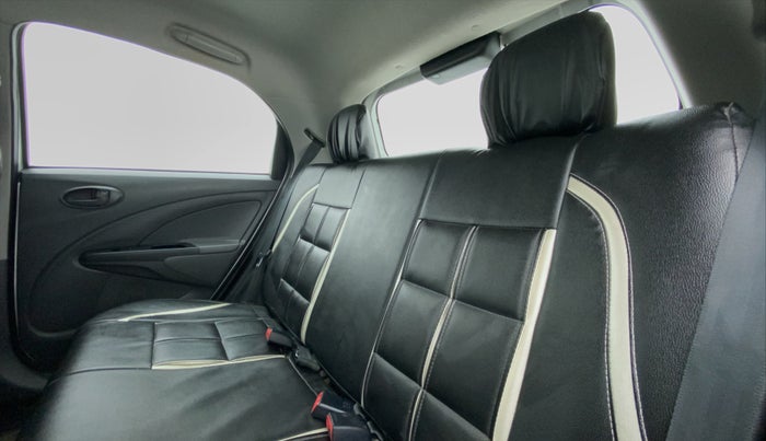 2013 Toyota Etios Liva G, Petrol, Manual, 64,652 km, Right Side Rear Door Cabin