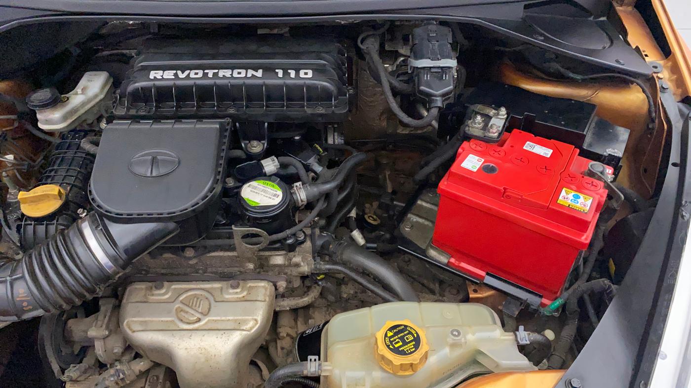 2016 Tata Tiago XZ PETROL, Petrol, Manual, 49,161 km, Engine View - Left