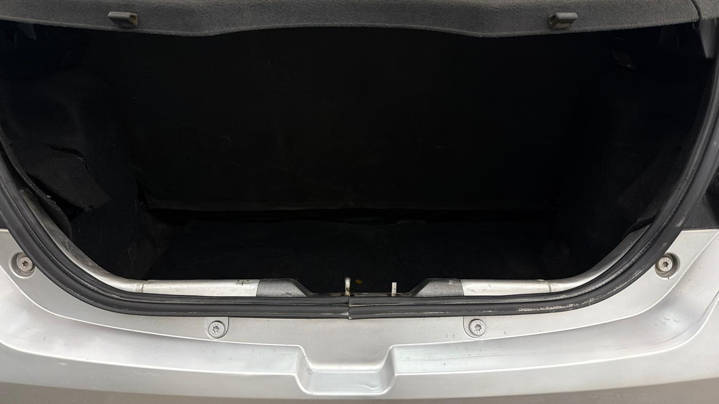 2016 Tata Tiago XZ PETROL, Petrol, Manual, 30,394 km, Boot Inside