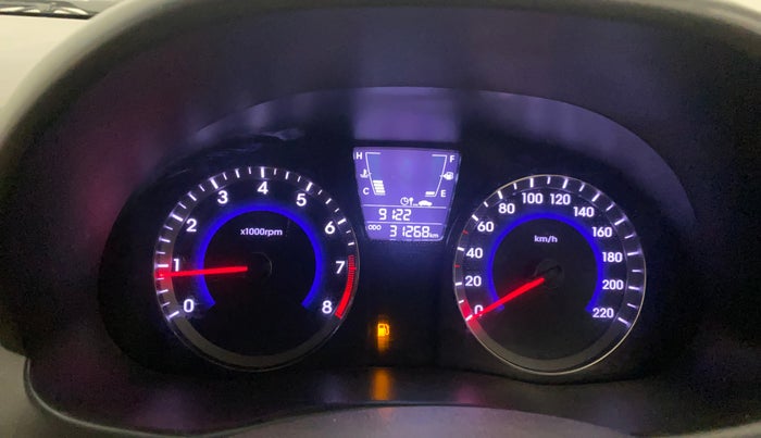 2016 Hyundai Verna 1.6 VTVT SX, Petrol, Manual, 31,268 km, Odometer Image