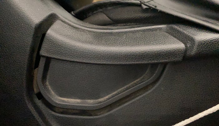 2019 Hyundai VENUE E 1.4 CRDI, Diesel, Manual, 1,10,474 km, Driver Side Adjustment Panel