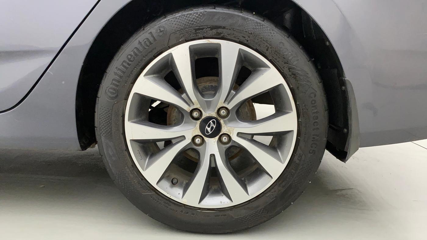 2015 Hyundai Verna FLUIDIC 4S 1.6 VTVT SX, CNG, Manual, 83,081 km, Left Rear Wheel