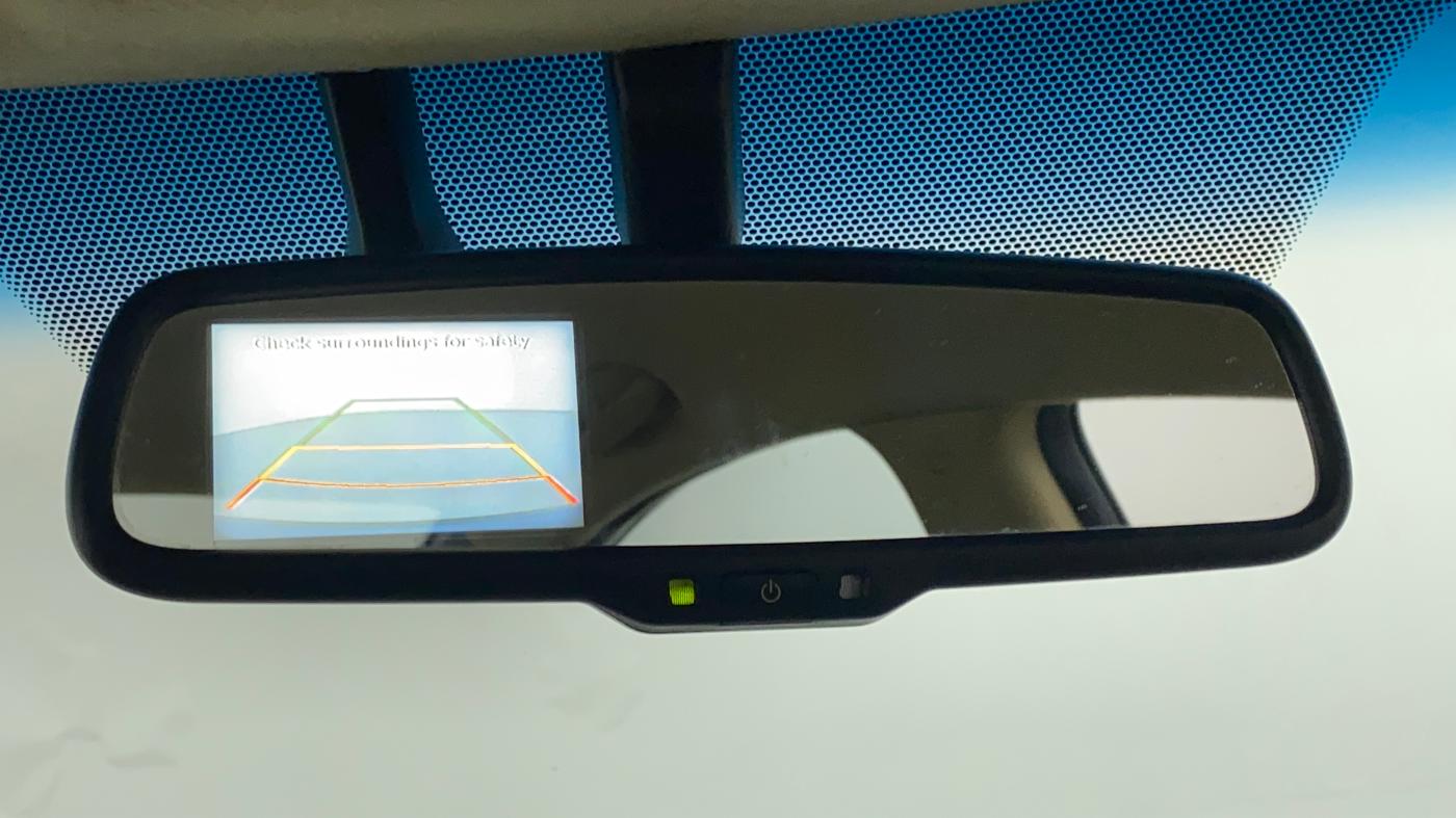 2015 Hyundai Verna FLUIDIC 4S 1.6 VTVT SX, CNG, Manual, 83,081 km, IRVM Reverse Camera