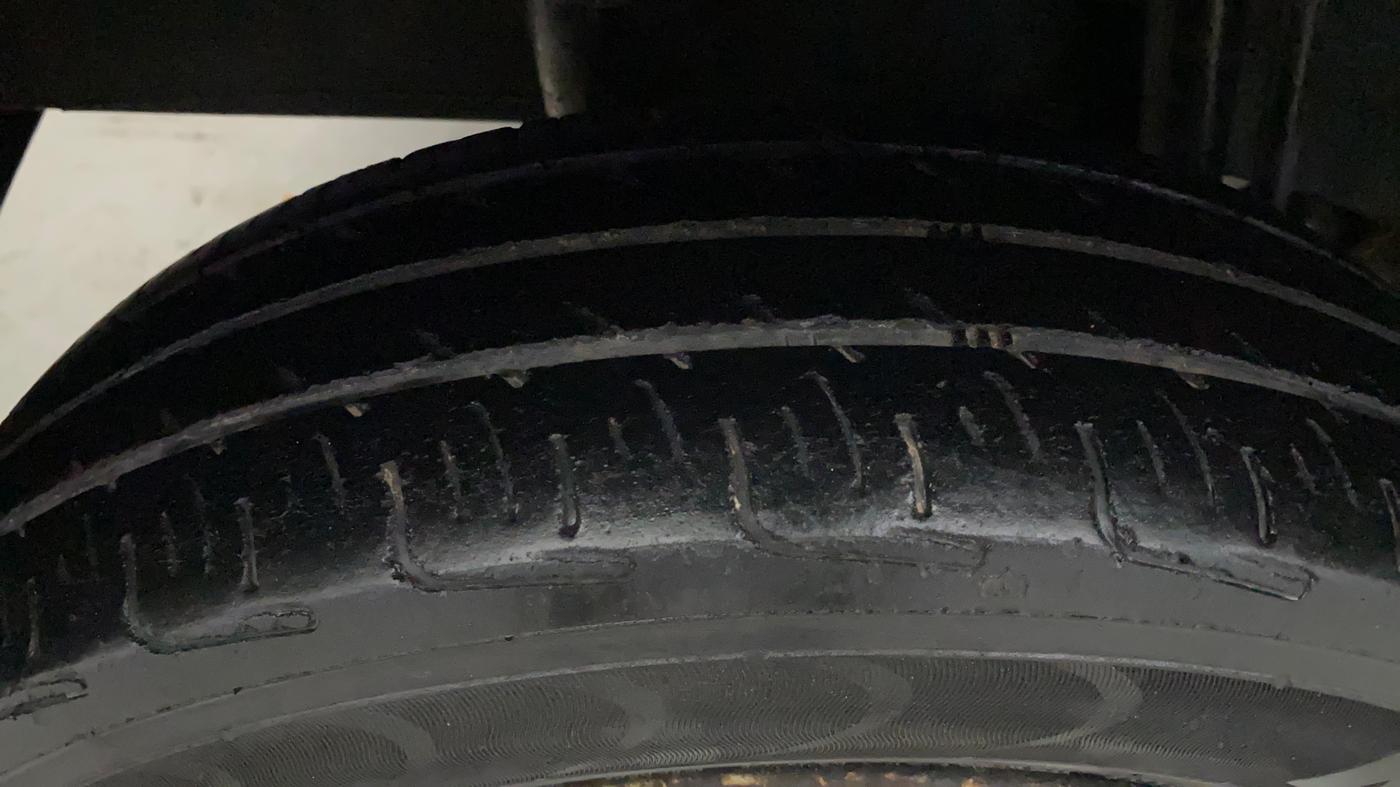 2018 Datsun Redi Go A, Petrol, Manual, 34,382 km, Right Rear Tyre Tread