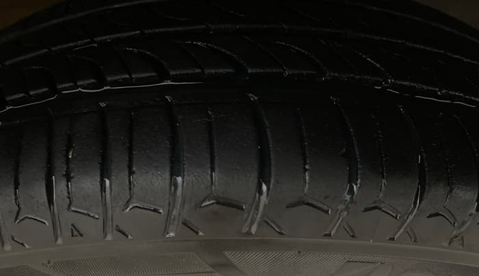 2016 Tata Nano TWIST XTA, Petrol, Automatic, 25,575 km, Right Front Tyre Tread