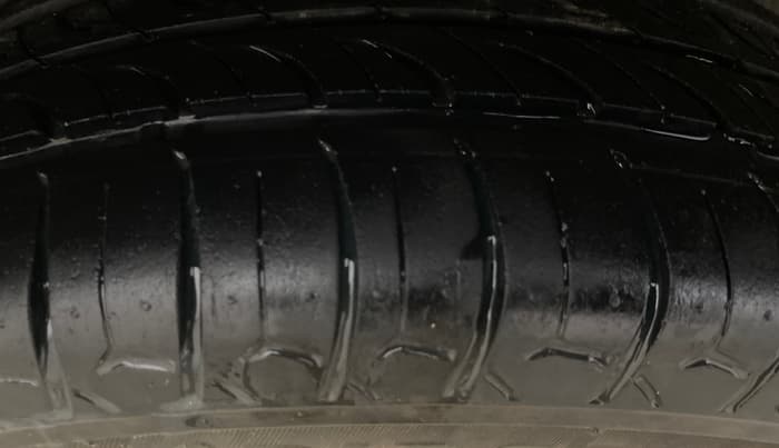 2016 Tata Nano TWIST XTA, Petrol, Automatic, 25,575 km, Right Rear Tyre Tread