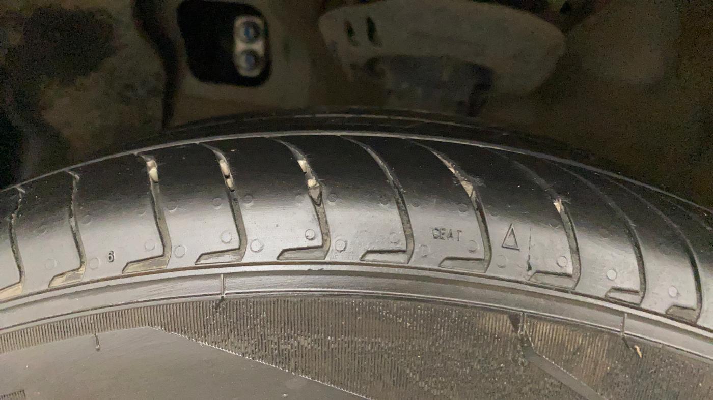 2023 Hyundai EXTER SX(O) CONNECT 1.2 AMT, Petrol, Automatic, 7,638 km, Left Front Tyre Tread